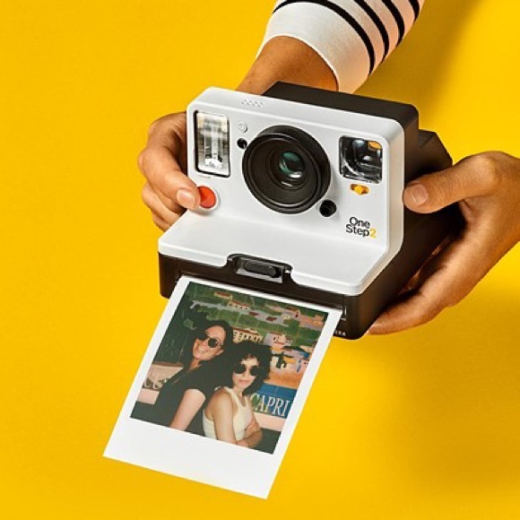 SOLD - NEW Polaroid Onestep2 - Picture 3 of 4